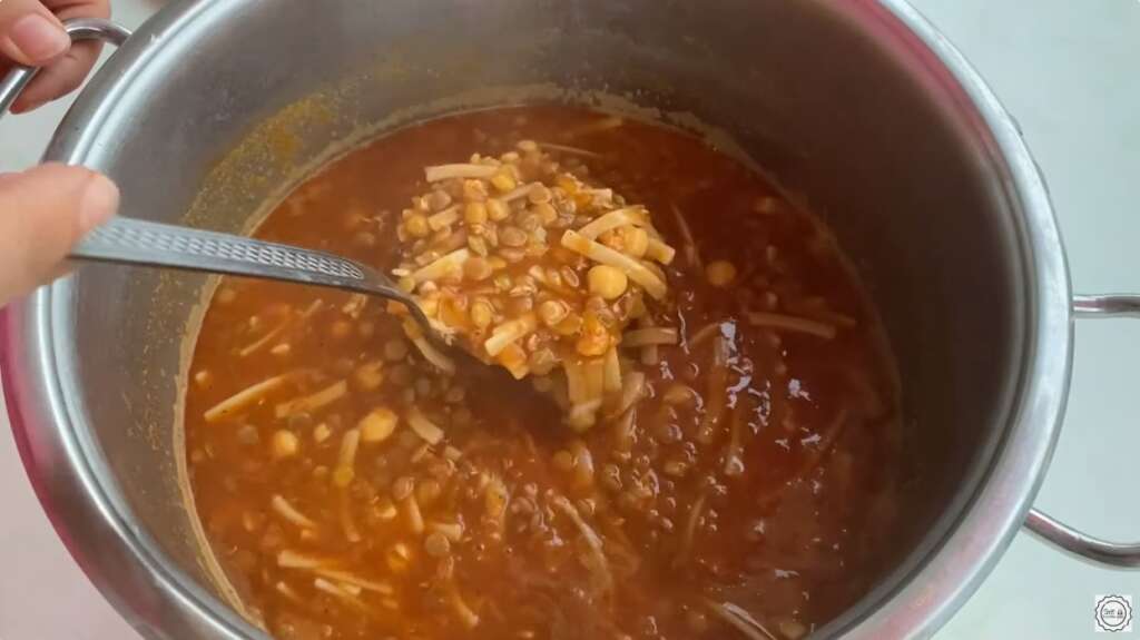 erişteli mercimek çorbası nasıl yapılır